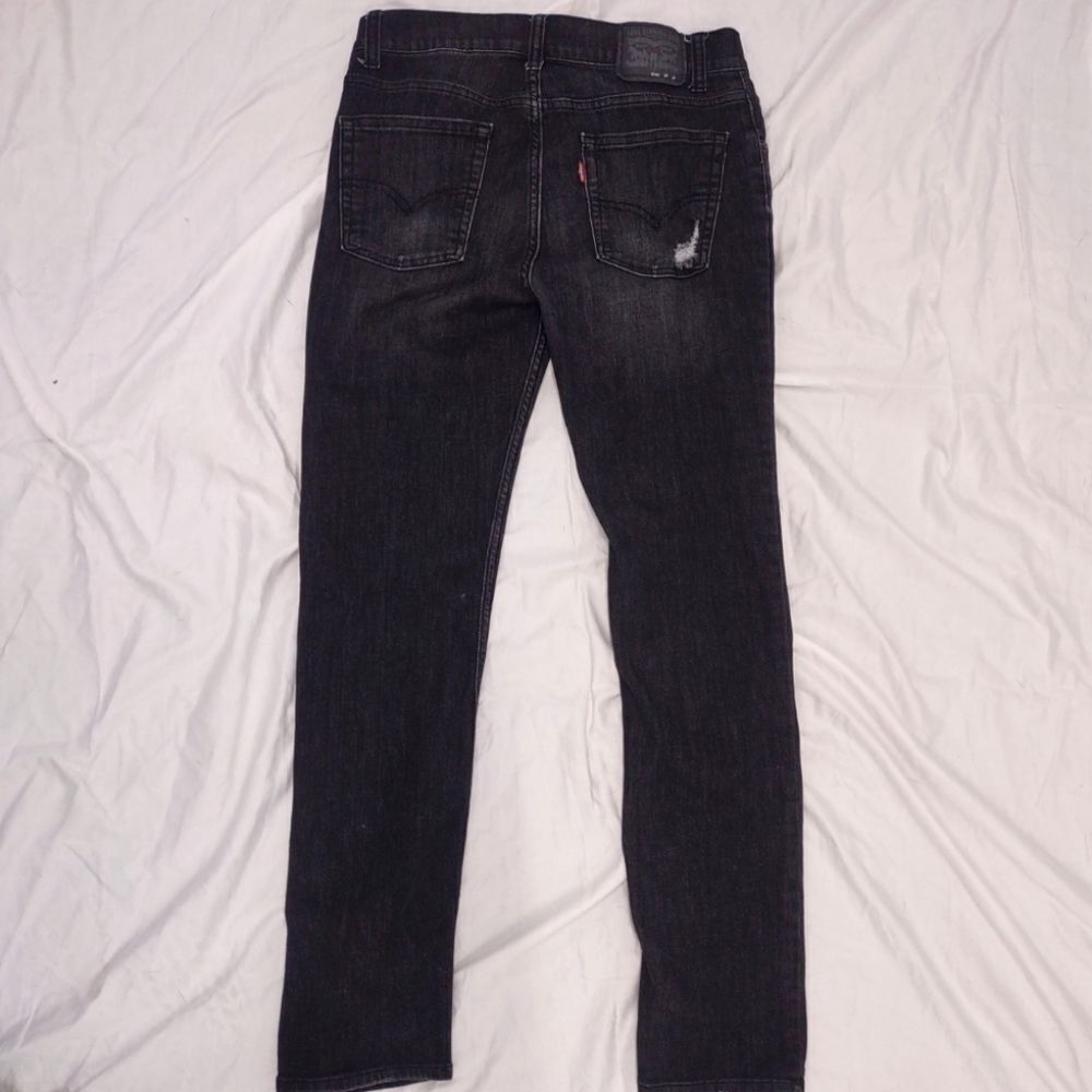 Levi 510 Gray Distressed Skinny Jeans. 18 - Picture 2 of 6